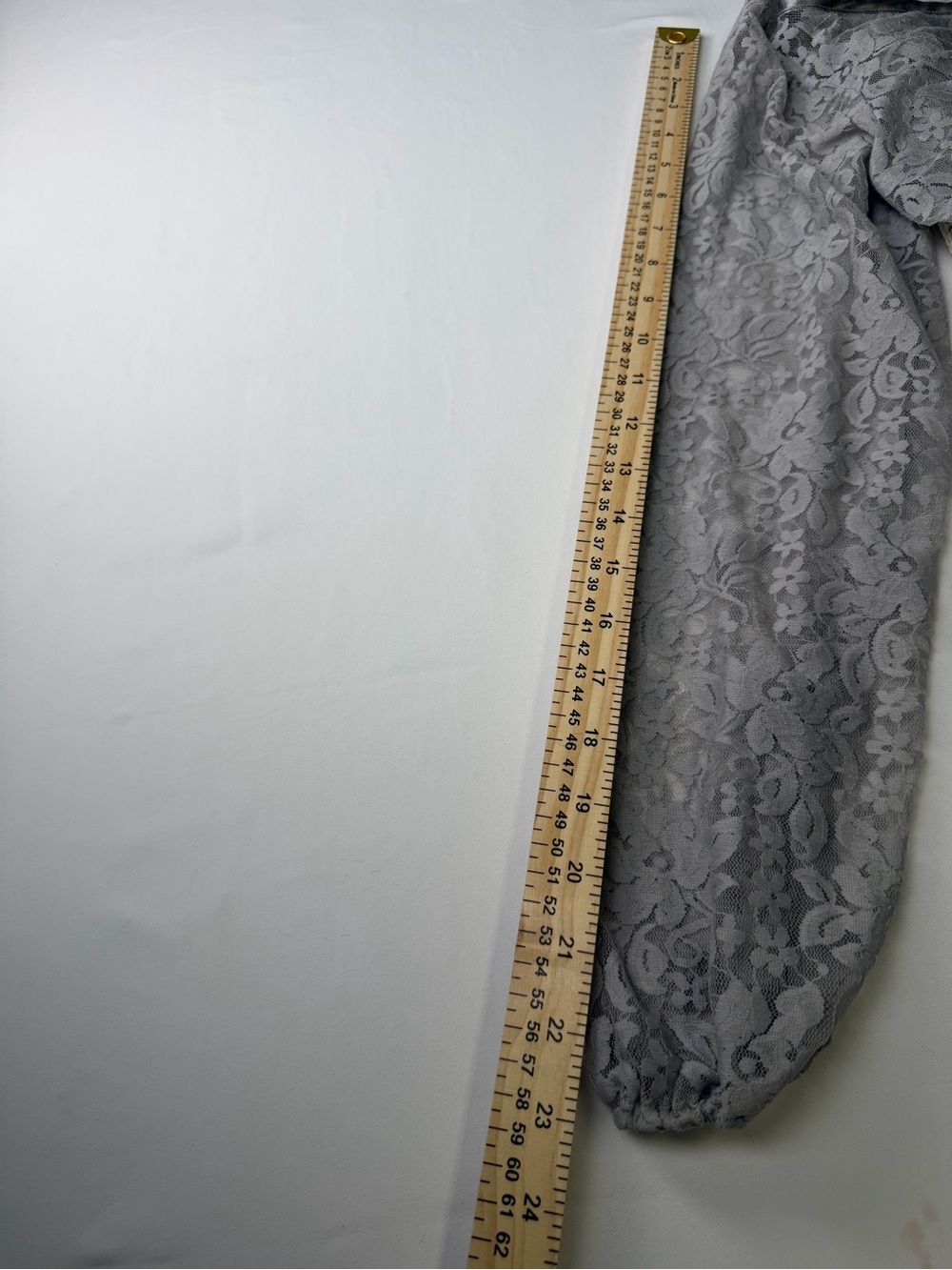 Laundry By Shelli Segal Gray Lace  Feminine Blouse with Underlined Camisole- 6 - Picture 15 of 15